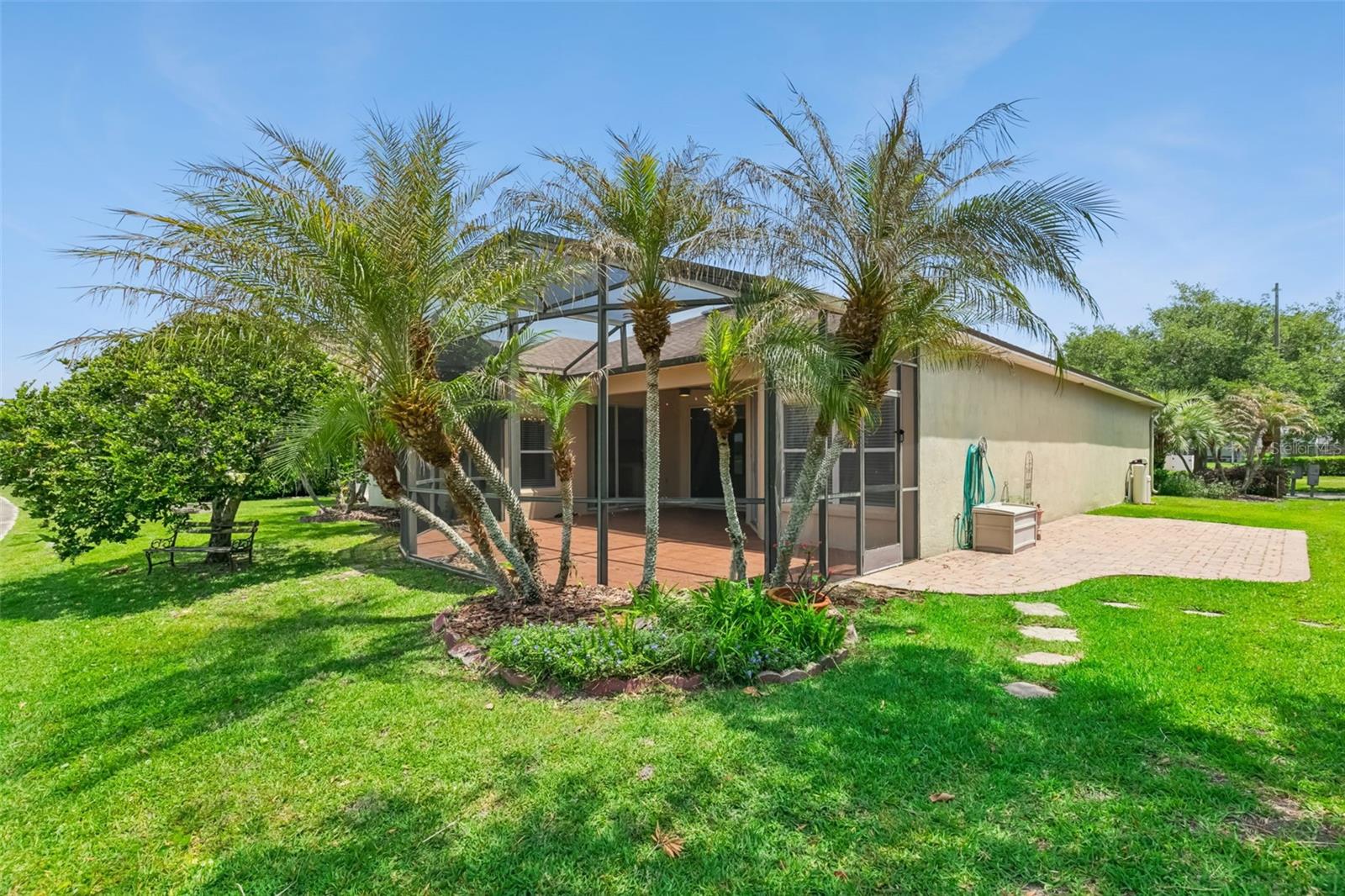 237 Strathmore Cir Property Photo 35