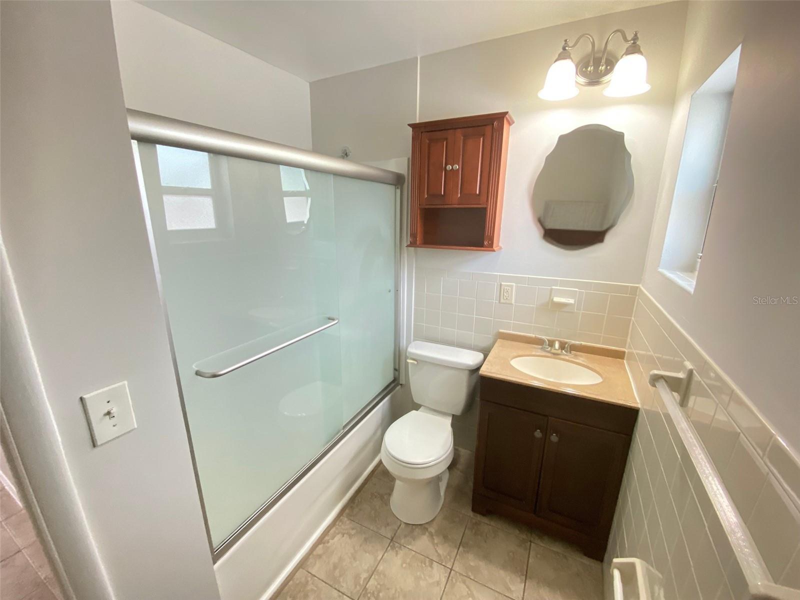 320 Lakeview St #207 Property Photo 8