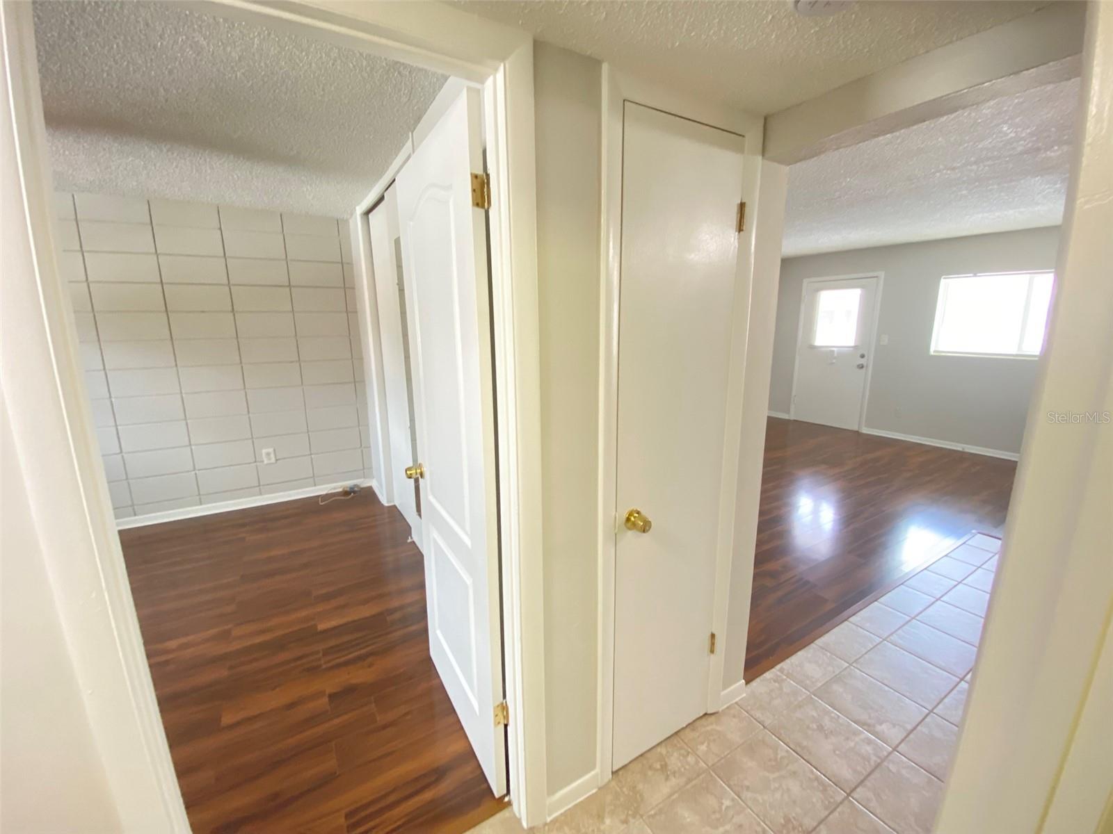 320 Lakeview St #207 Property Photo 9
