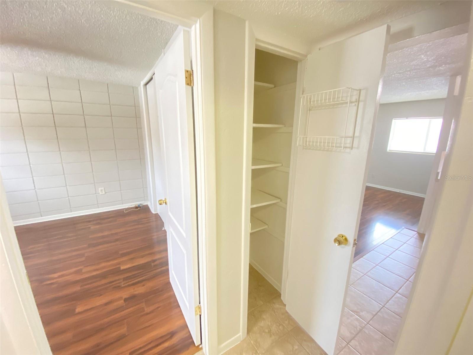 320 Lakeview St #207 Property Photo 11
