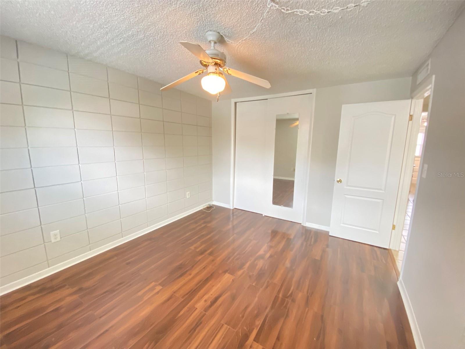 320 Lakeview St #207 Property Photo 13