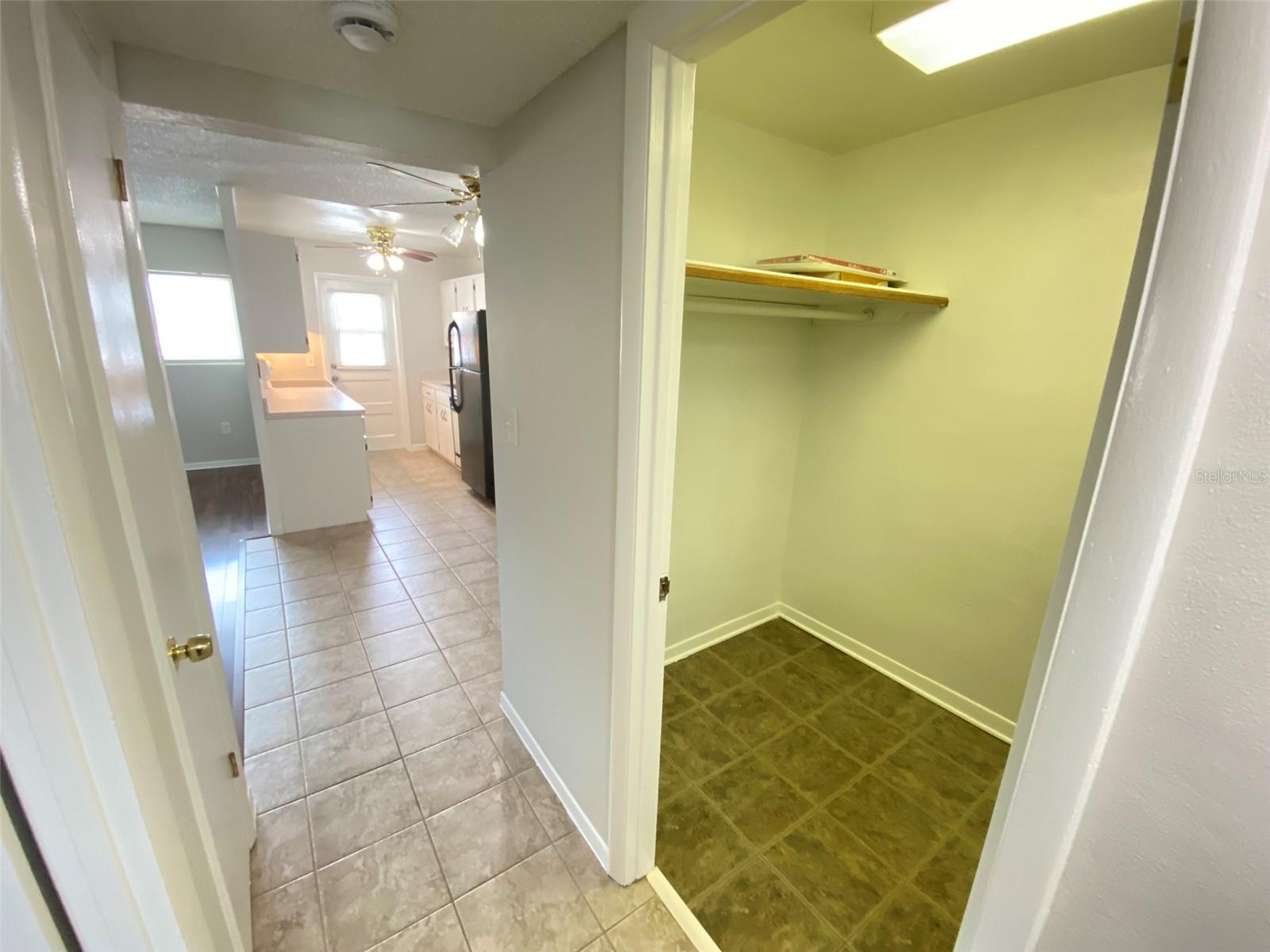 320 Lakeview St #207 Property Photo 15