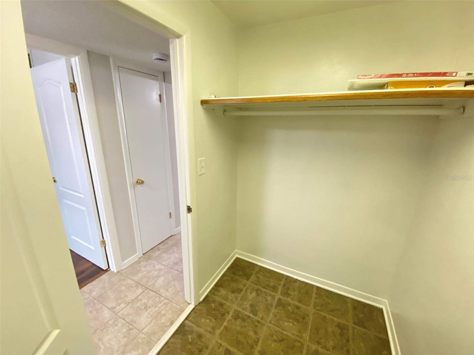 320 Lakeview St #207 Property Photo 16