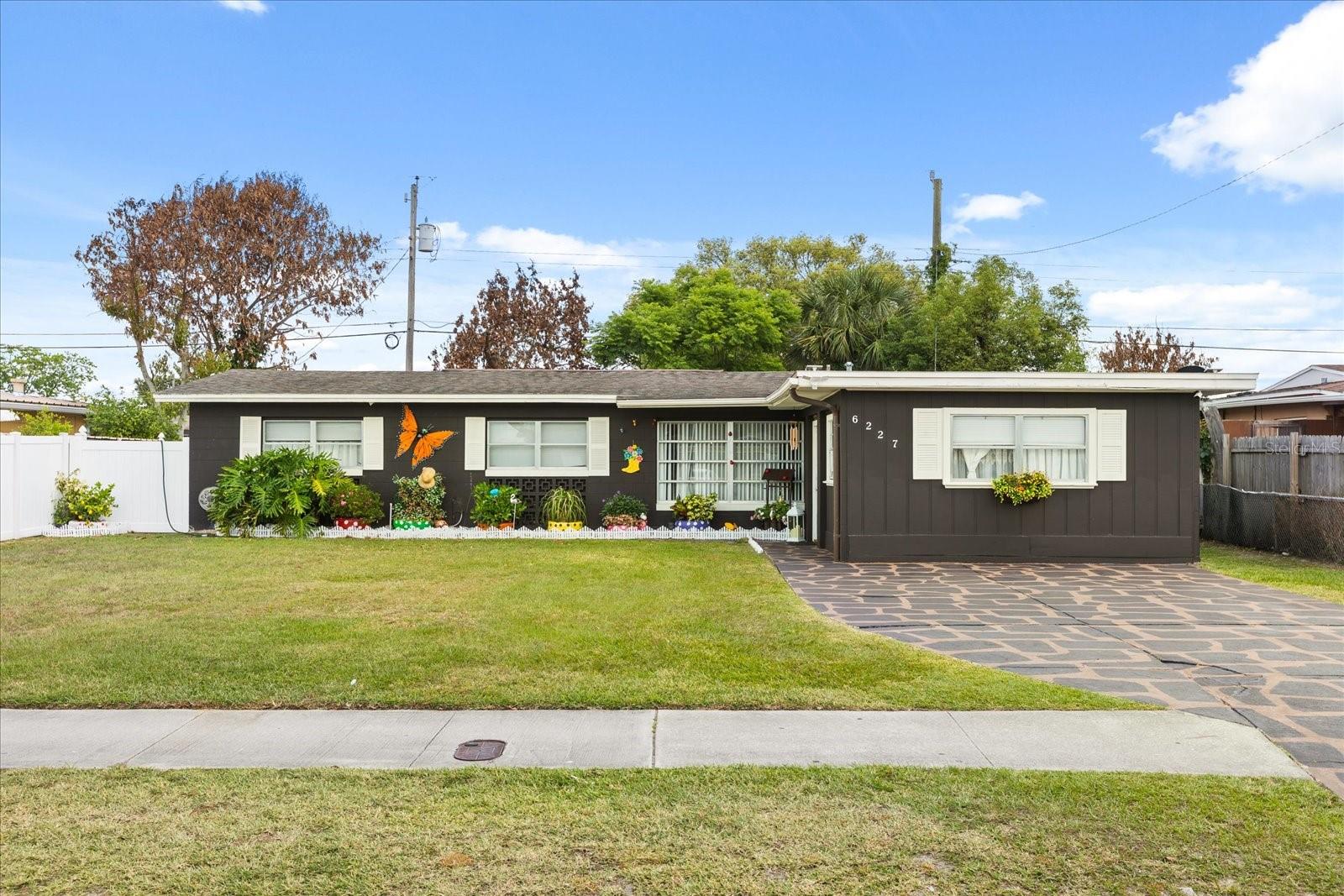 6227 Luzon Dr Property Photo 2