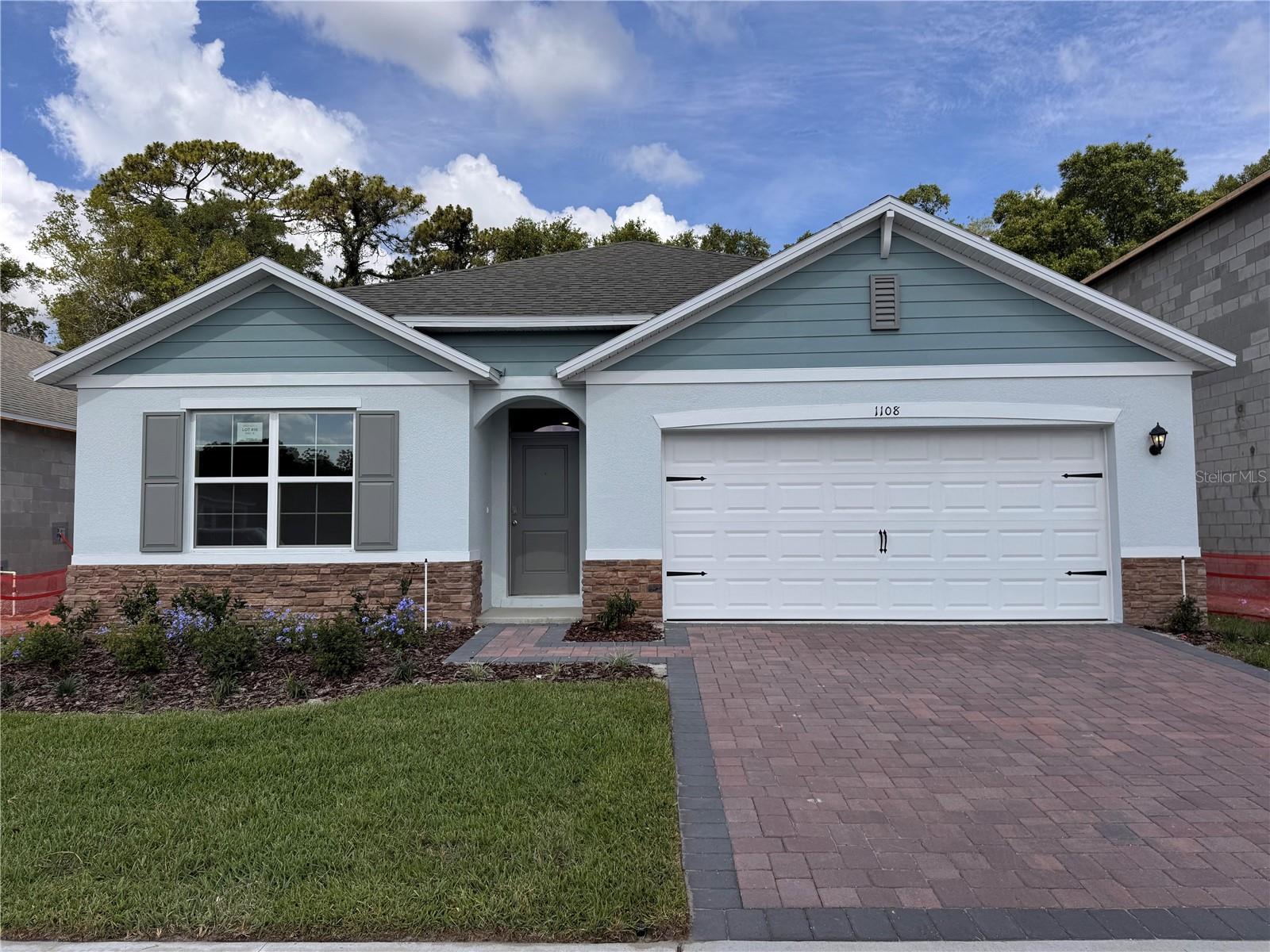 1108 GULL DR Property Photo 1