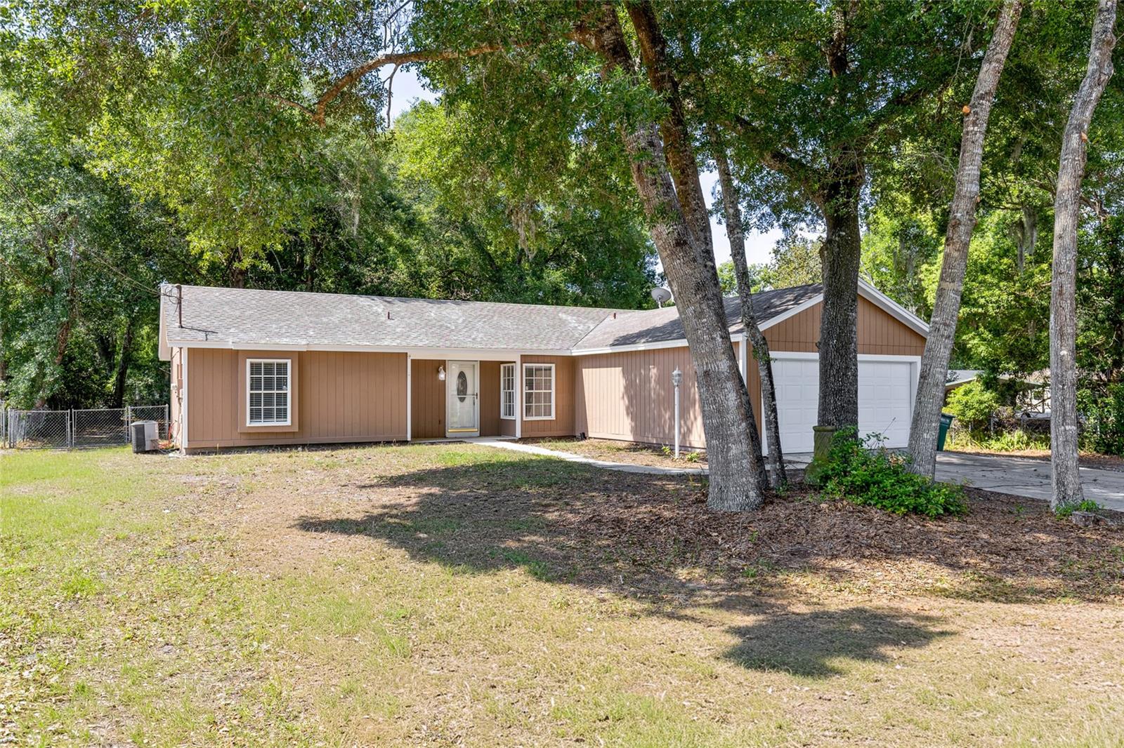 45 LAKE DR