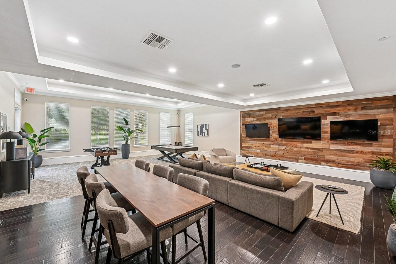 11128 Grande Pines Cir #mirage Property Photo 4