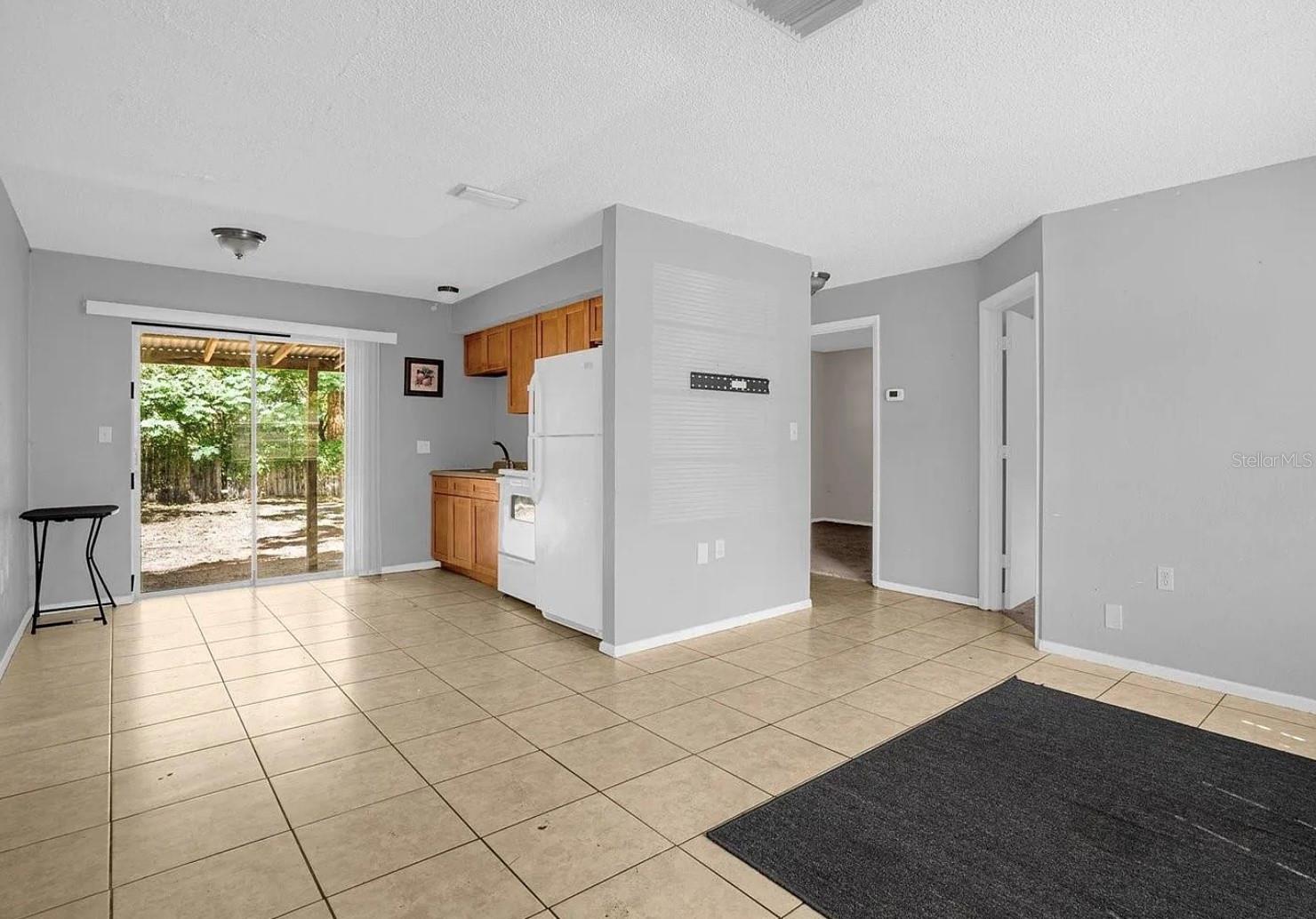 15115 Omaha St Property Photo 2
