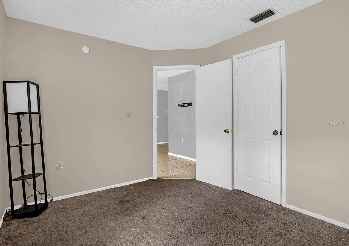 15115 Omaha St Property Photo 9
