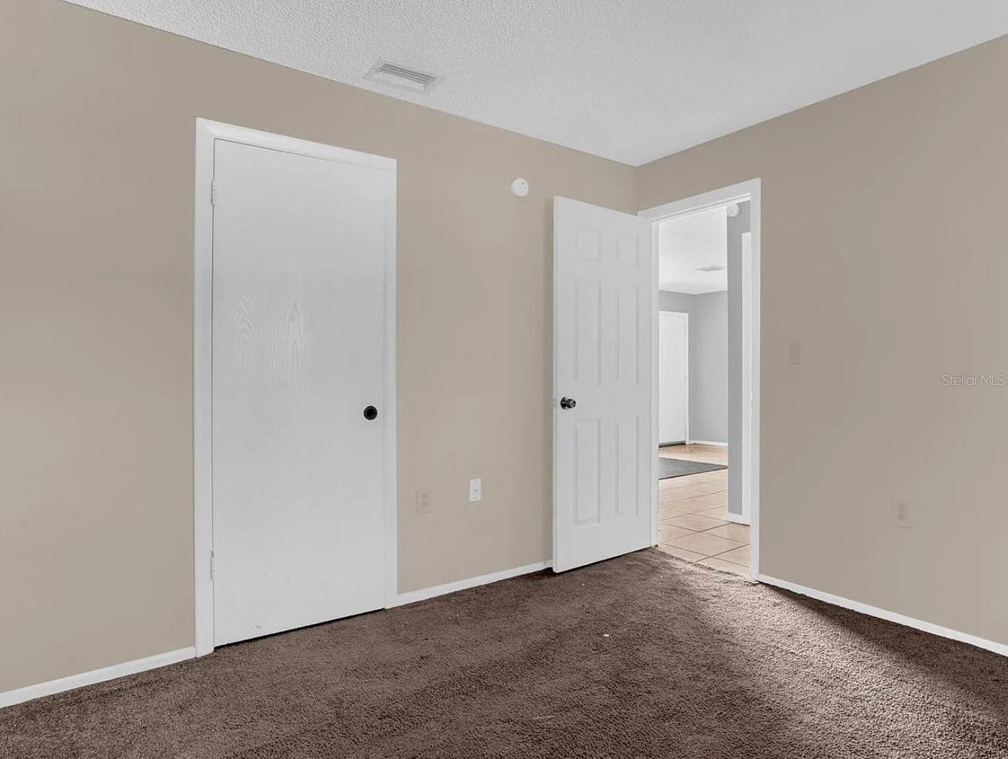 15115 Omaha St Property Photo 13