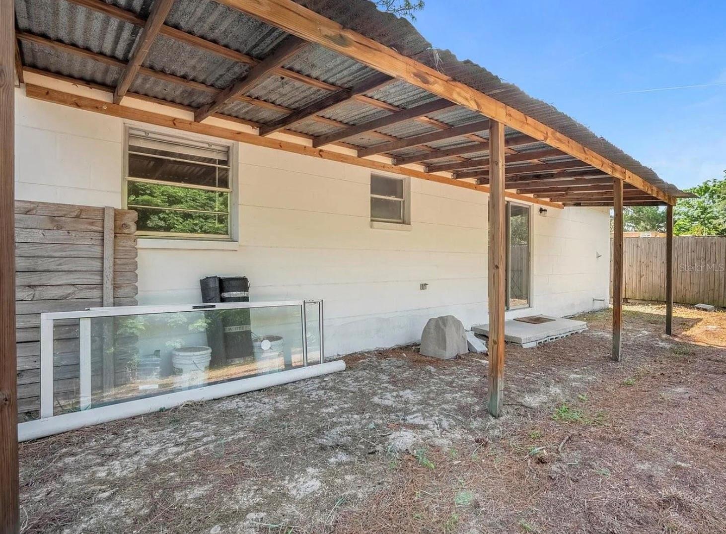15115 Omaha St Property Photo 14