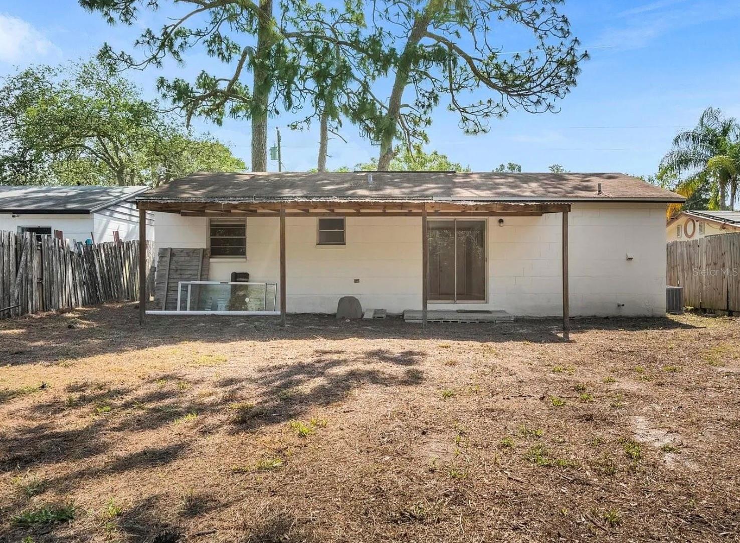 15115 Omaha St Property Photo 16