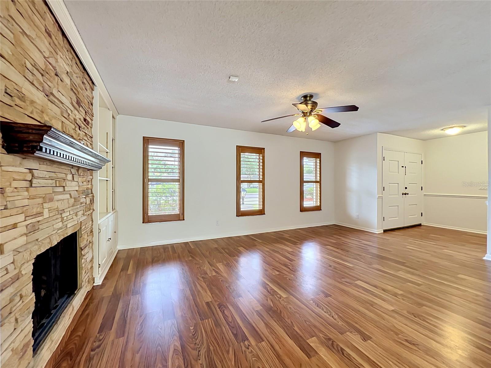 105 Cedar Oak Trl Property Photo 12