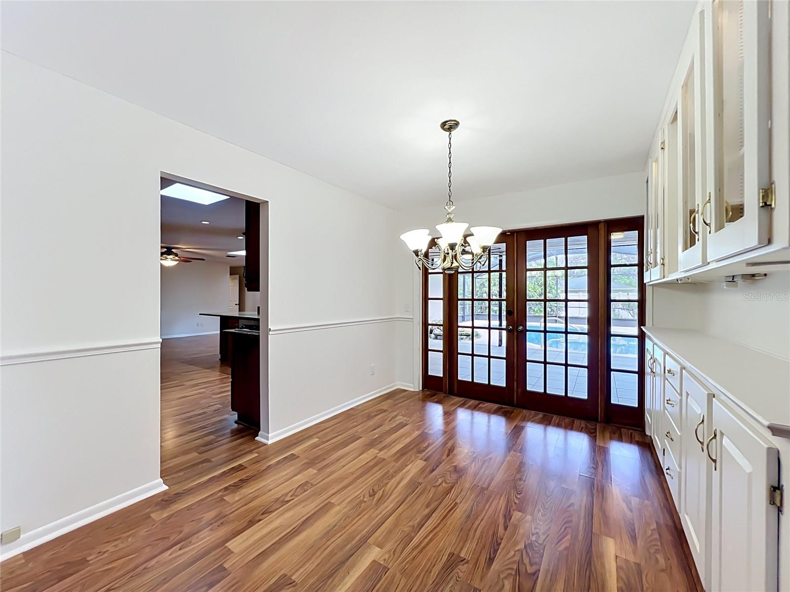 105 Cedar Oak Trl Property Photo 15