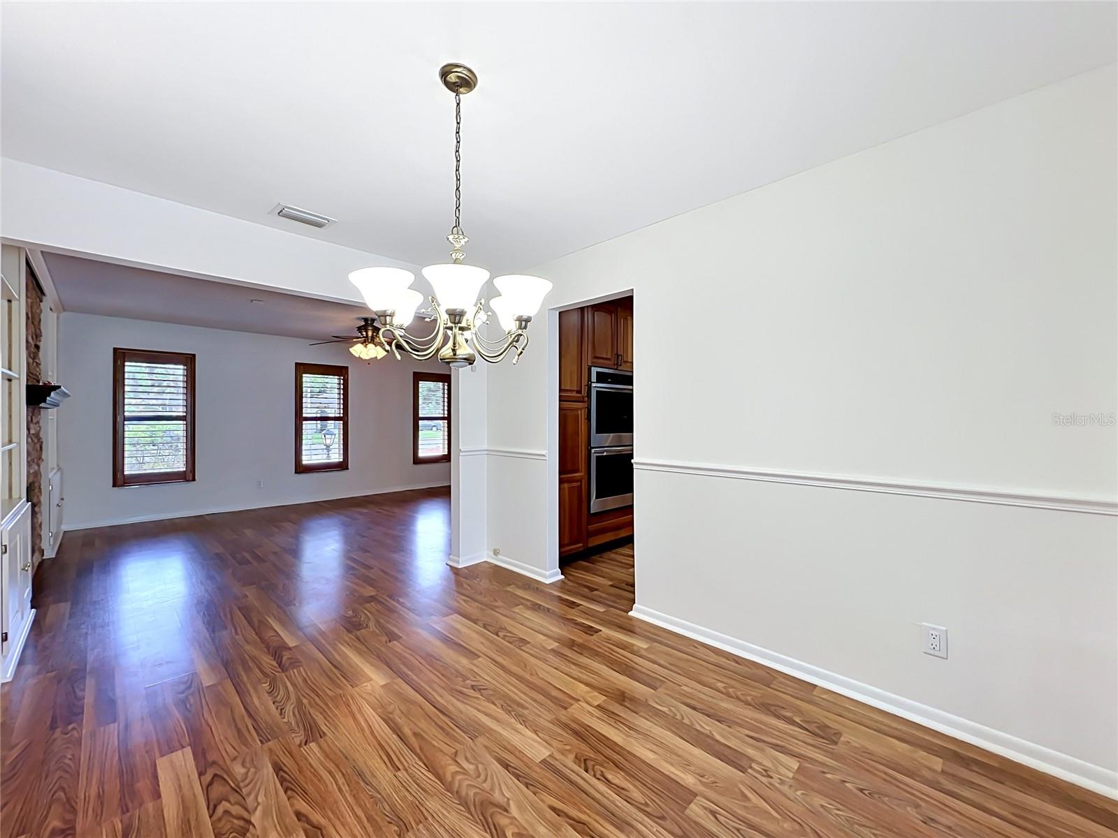 105 Cedar Oak Trl Property Photo 16