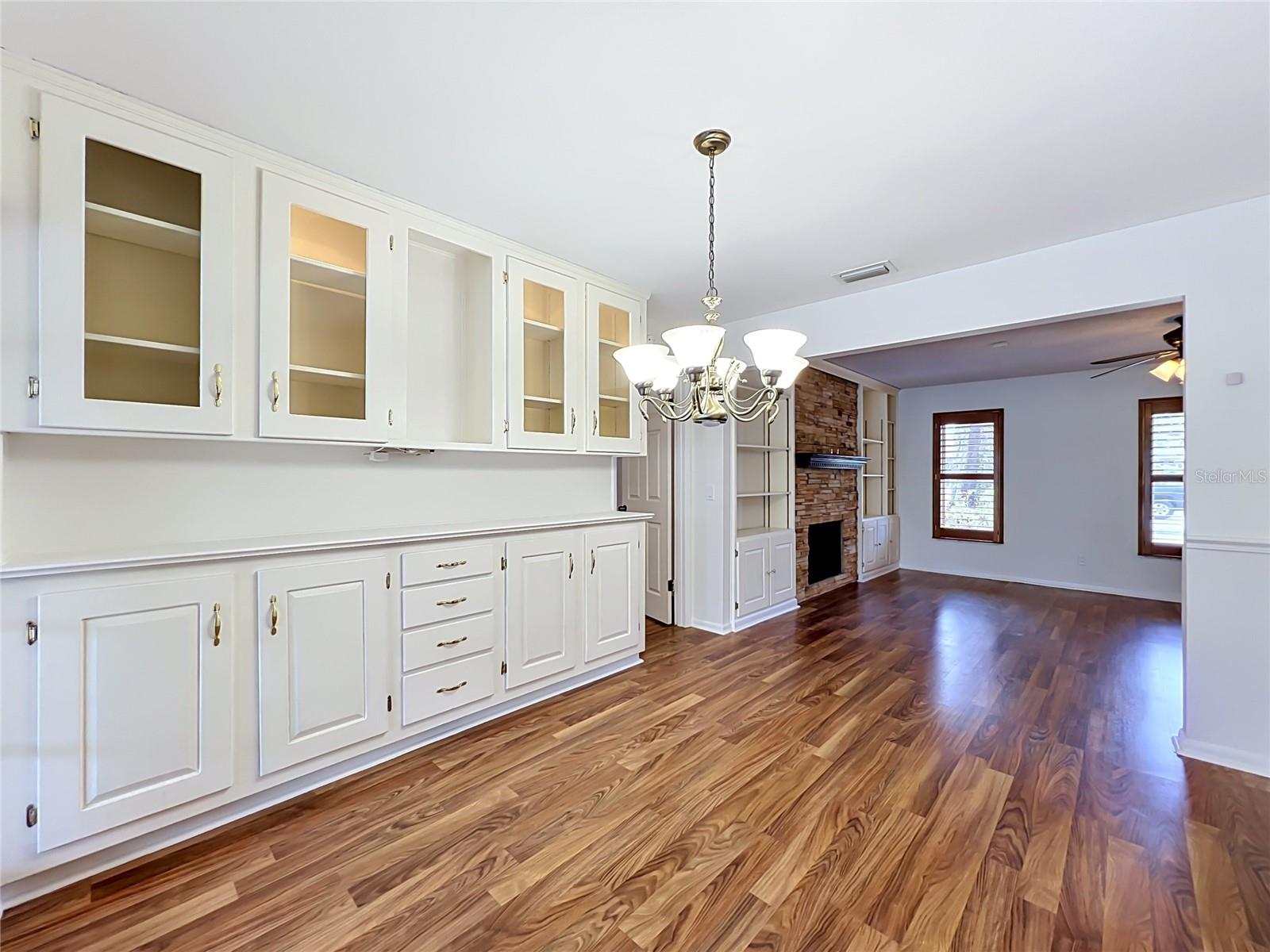 105 Cedar Oak Trl Property Photo 17