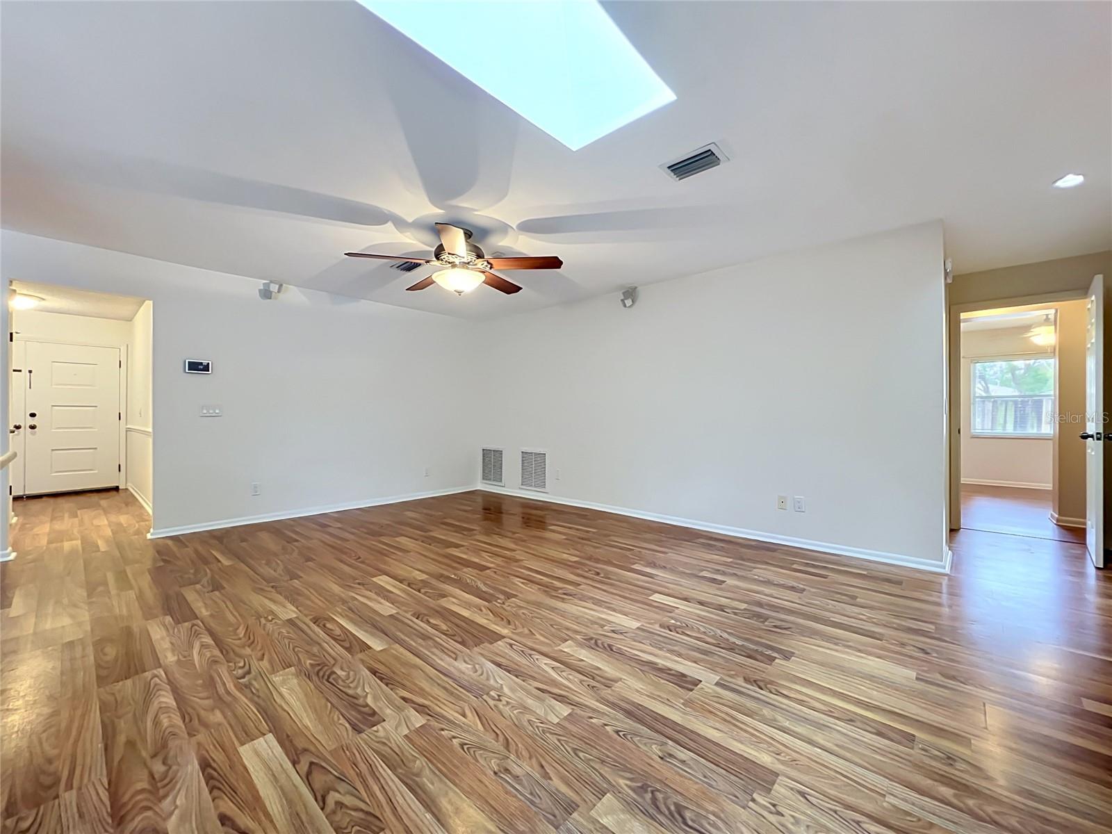 105 Cedar Oak Trl Property Photo 29