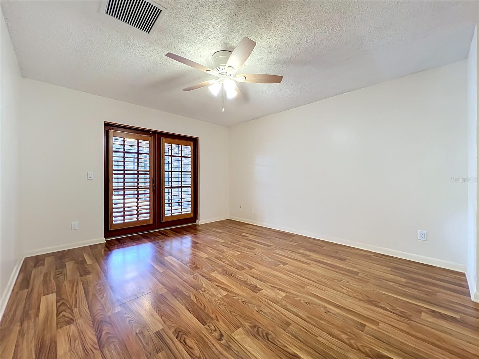 105 Cedar Oak Trl Property Photo 33
