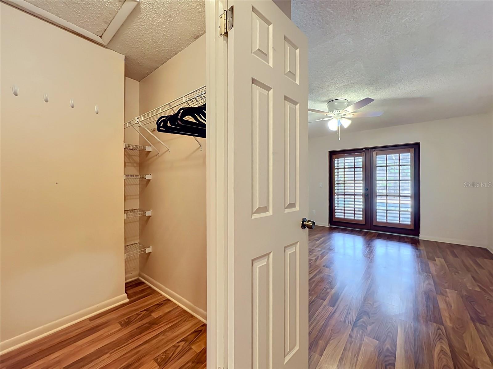 105 Cedar Oak Trl Property Photo 35