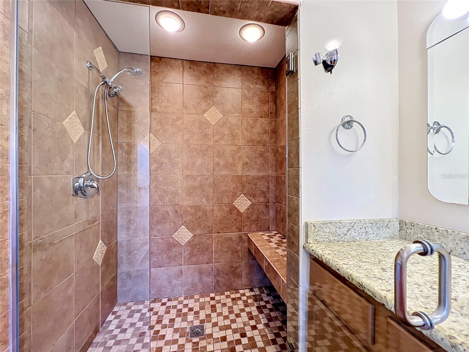 105 Cedar Oak Trl Property Photo 54