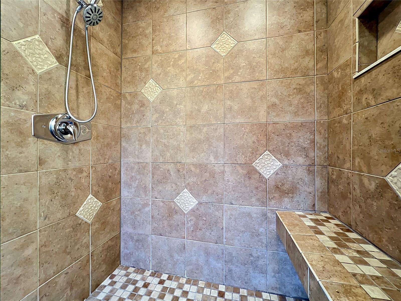 105 Cedar Oak Trl Property Photo 55