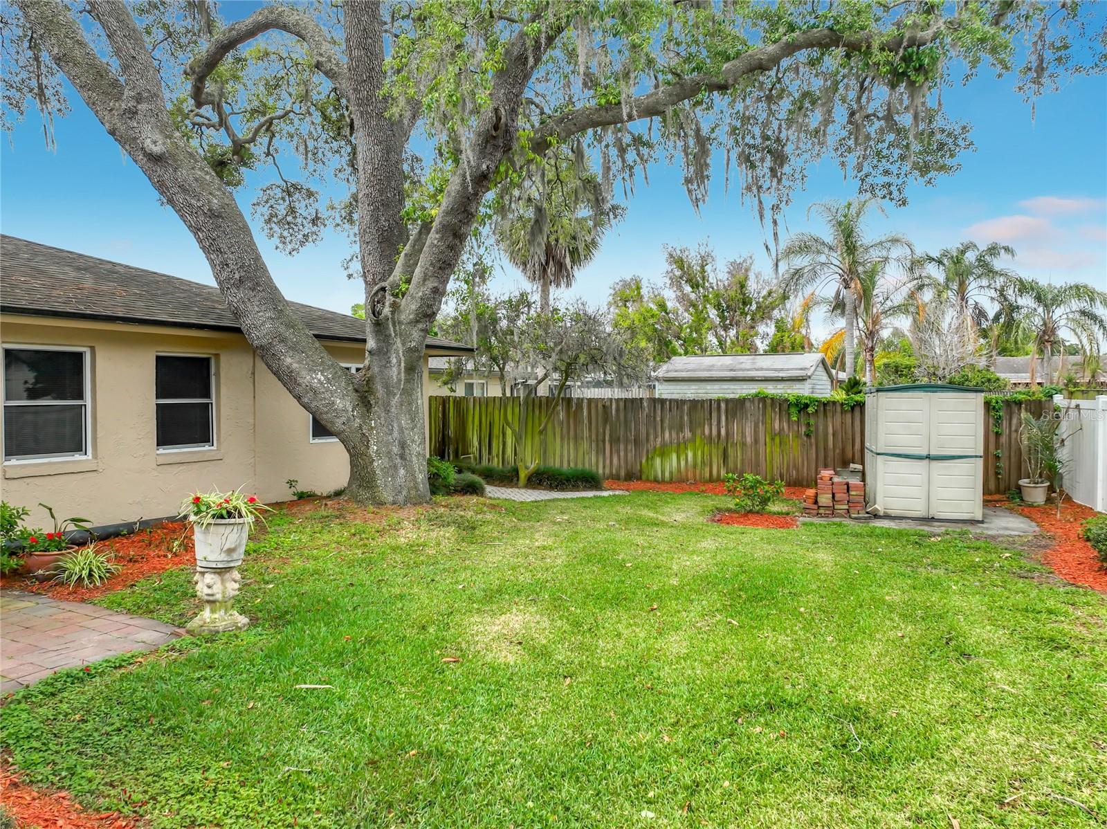 105 Cedar Oak Trl Property Photo 70