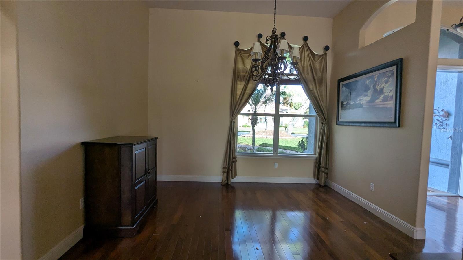 112 Hallstrom Ct Property Photo 11