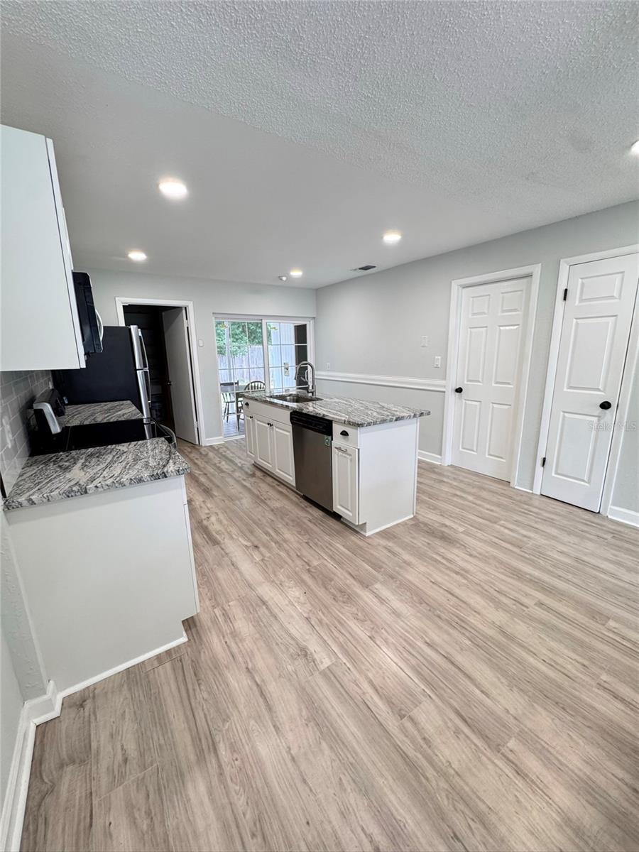 8043 Puffin Dr Property Photo 8