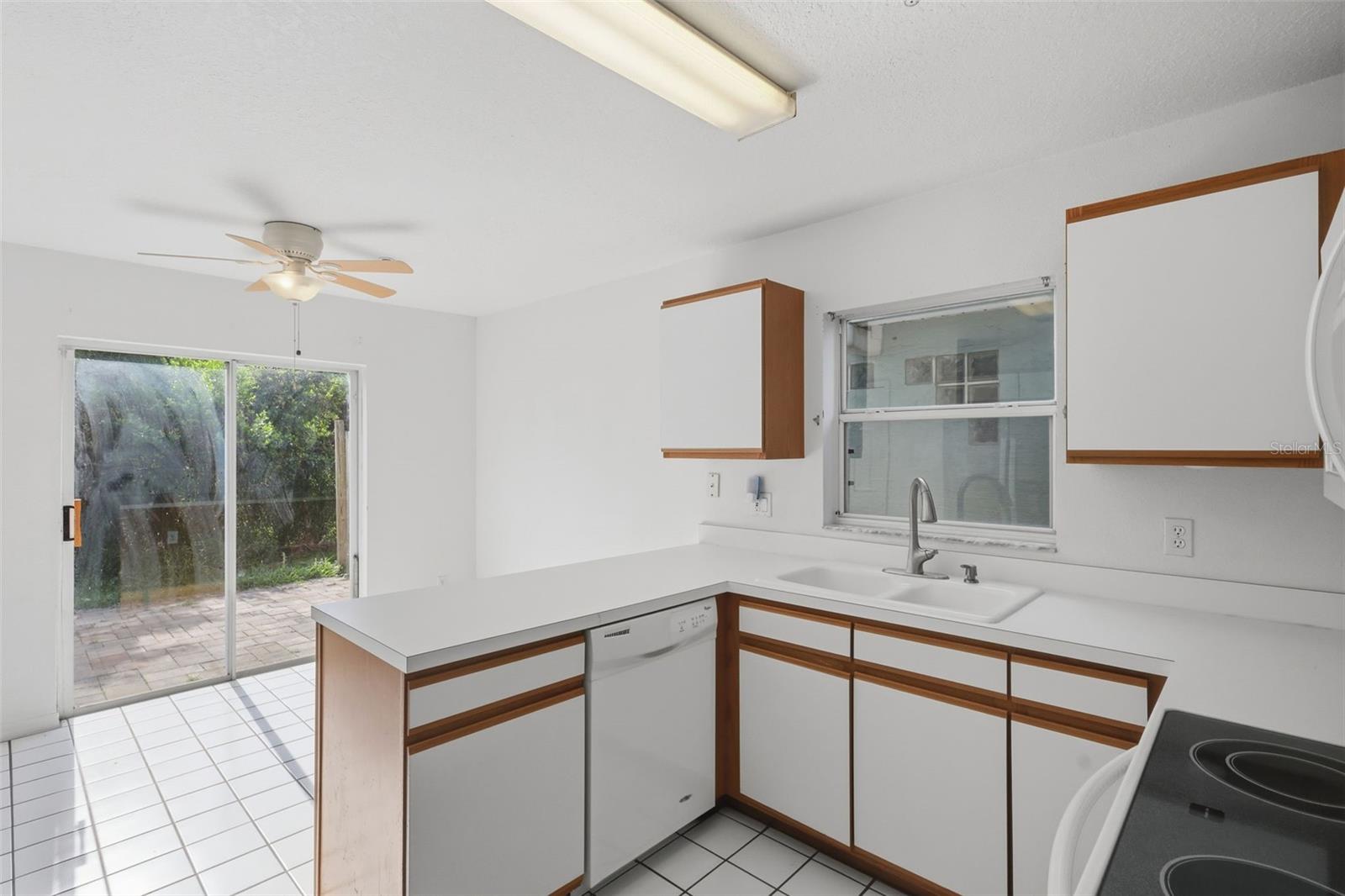 3374 Hamlet Loop Property Photo 16
