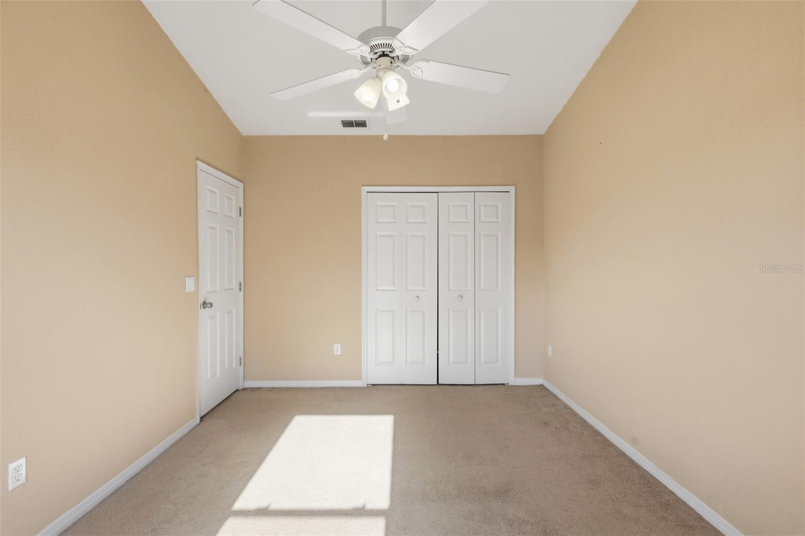 3374 Hamlet Loop Property Photo 30