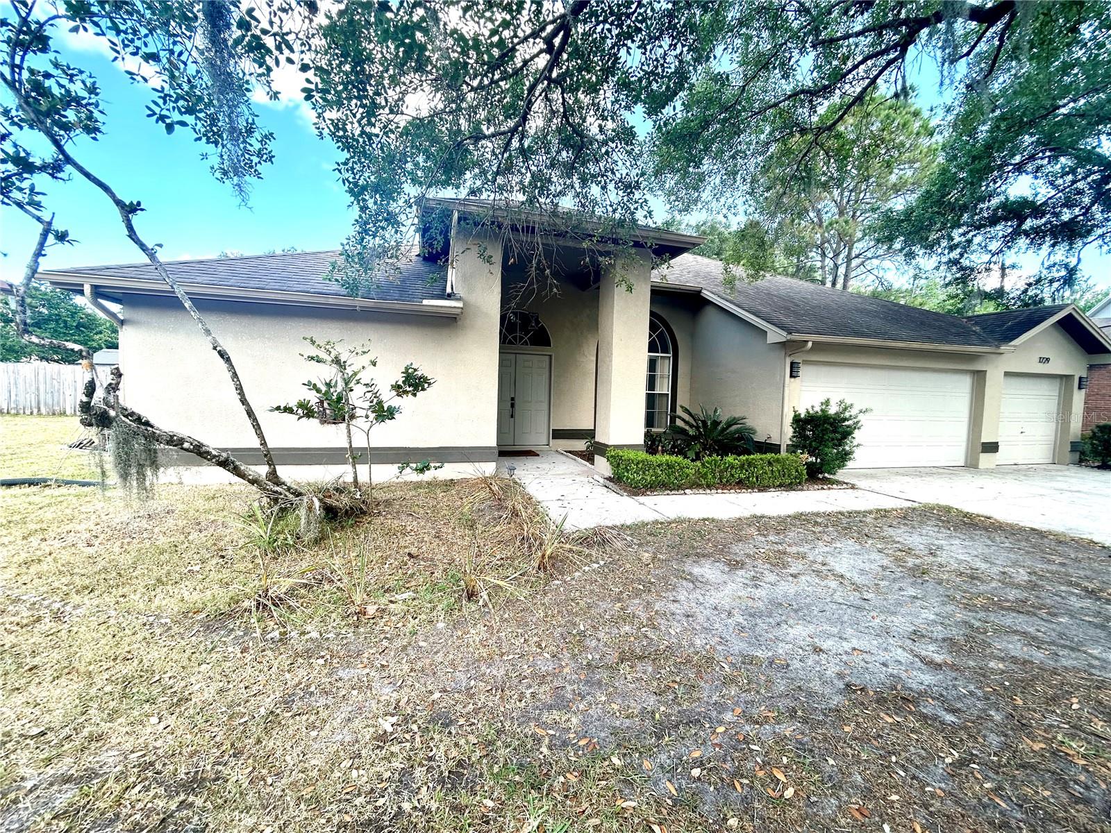 1729 Buckhorn Pl Property Photo 2