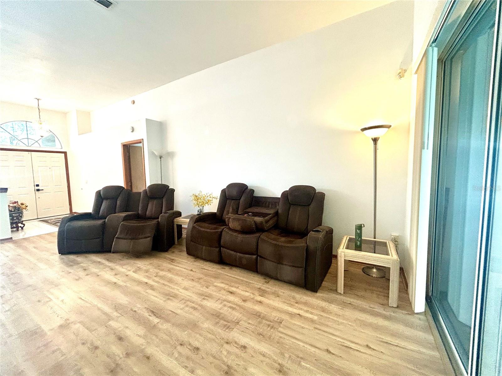 1729 Buckhorn Pl Property Photo 9