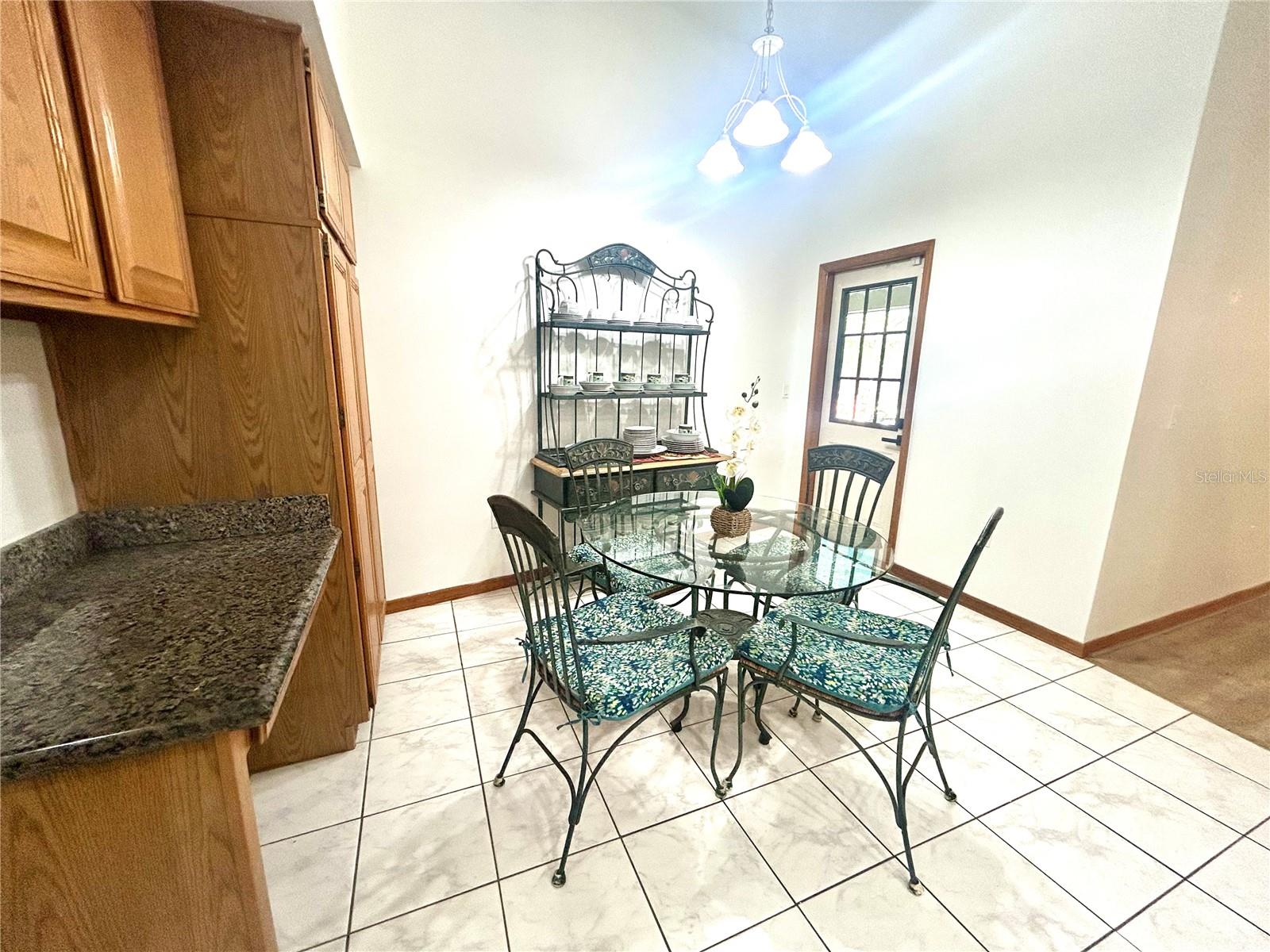 1729 Buckhorn Pl Property Photo 12