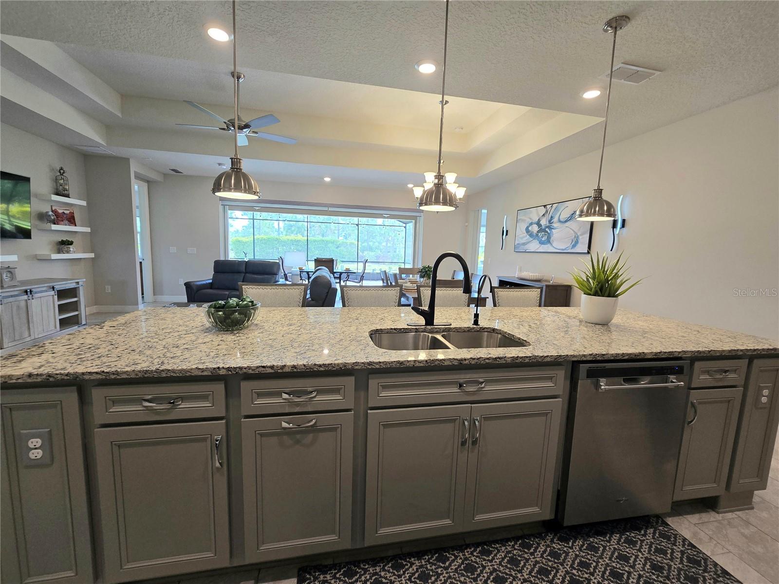2743 River Creek Ln Property Photo 17