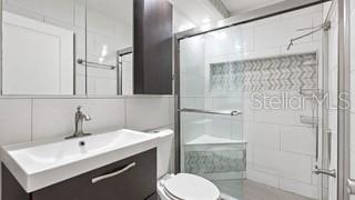 523 Club Cir Property Photo 9