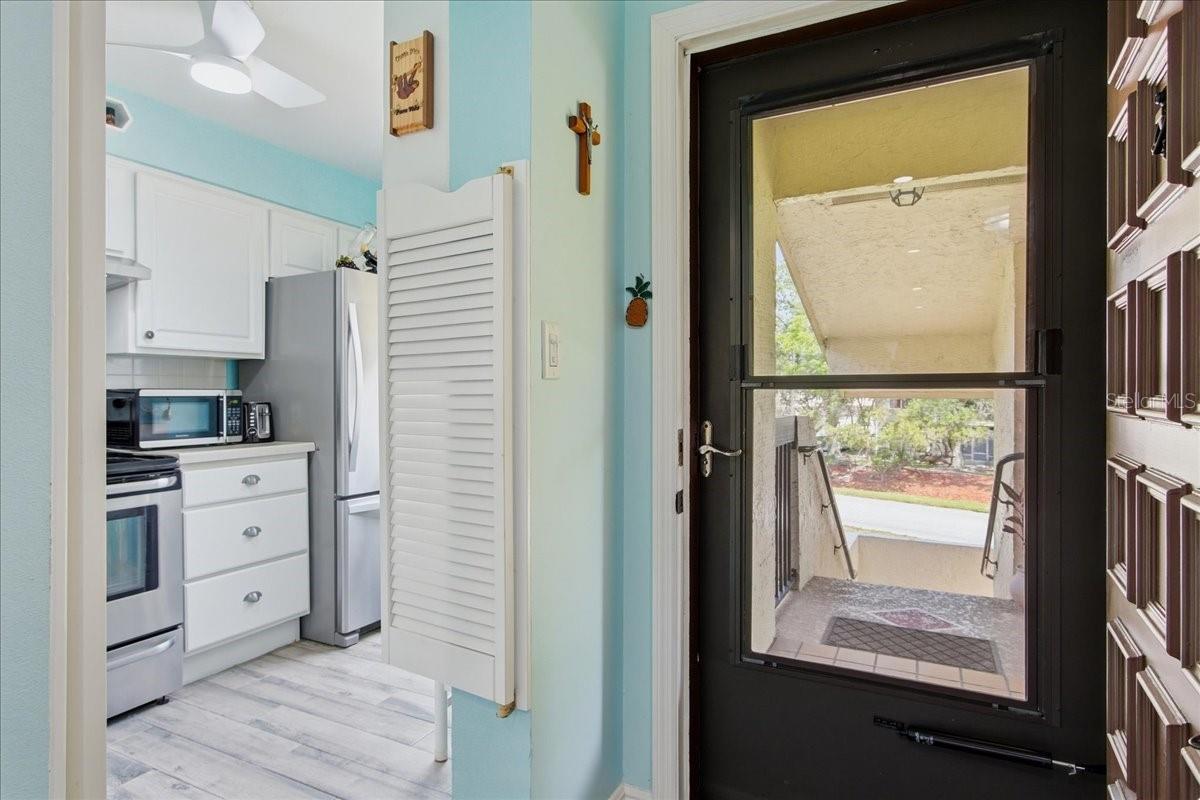 6111 Lake Pointe Dr #202 Property Photo 7
