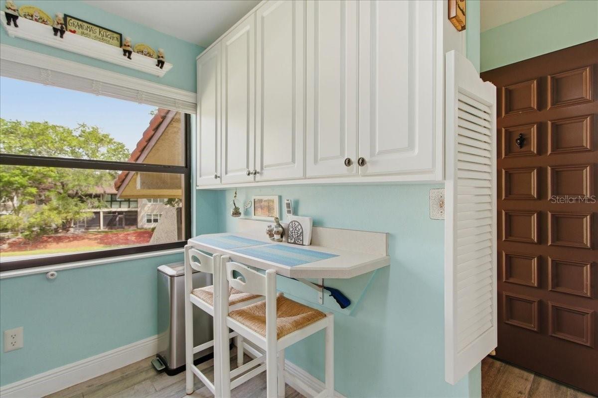 6111 Lake Pointe Dr #202 Property Photo 9