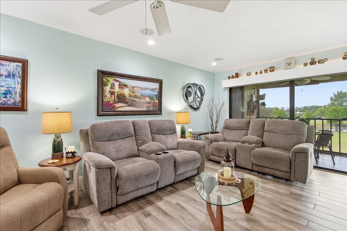6111 Lake Pointe Dr #202 Property Photo 17