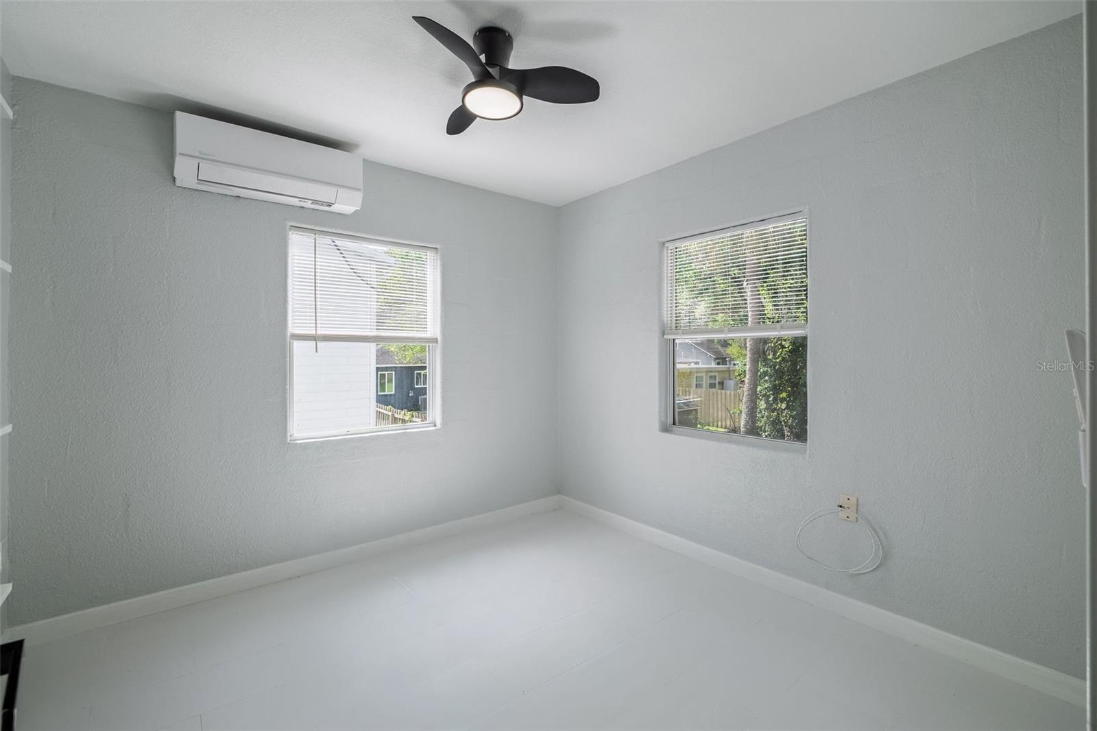 1427 Asher Ln Property Photo 17