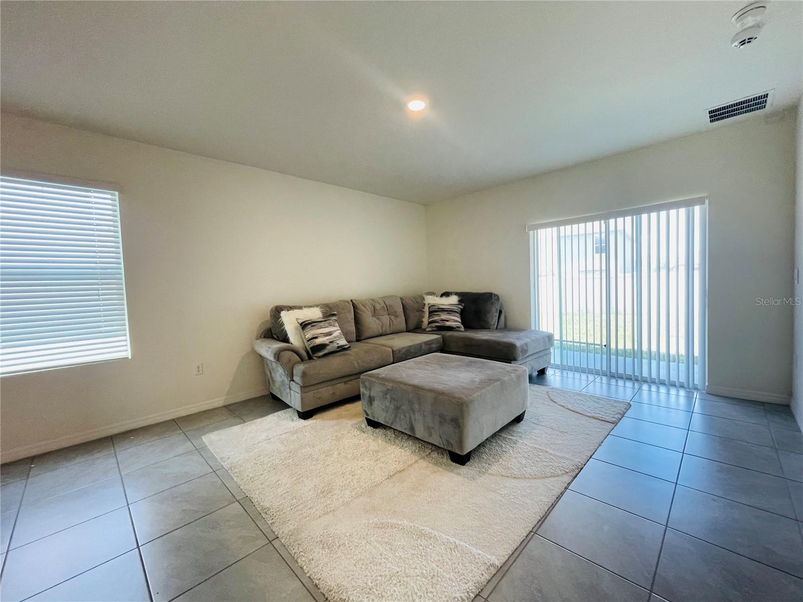 17043 Oval Rum Dr Property Photo 3