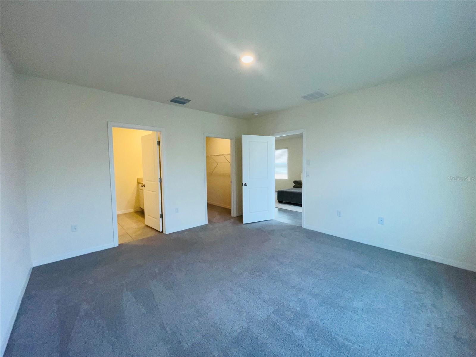 17043 Oval Rum Dr Property Photo 7