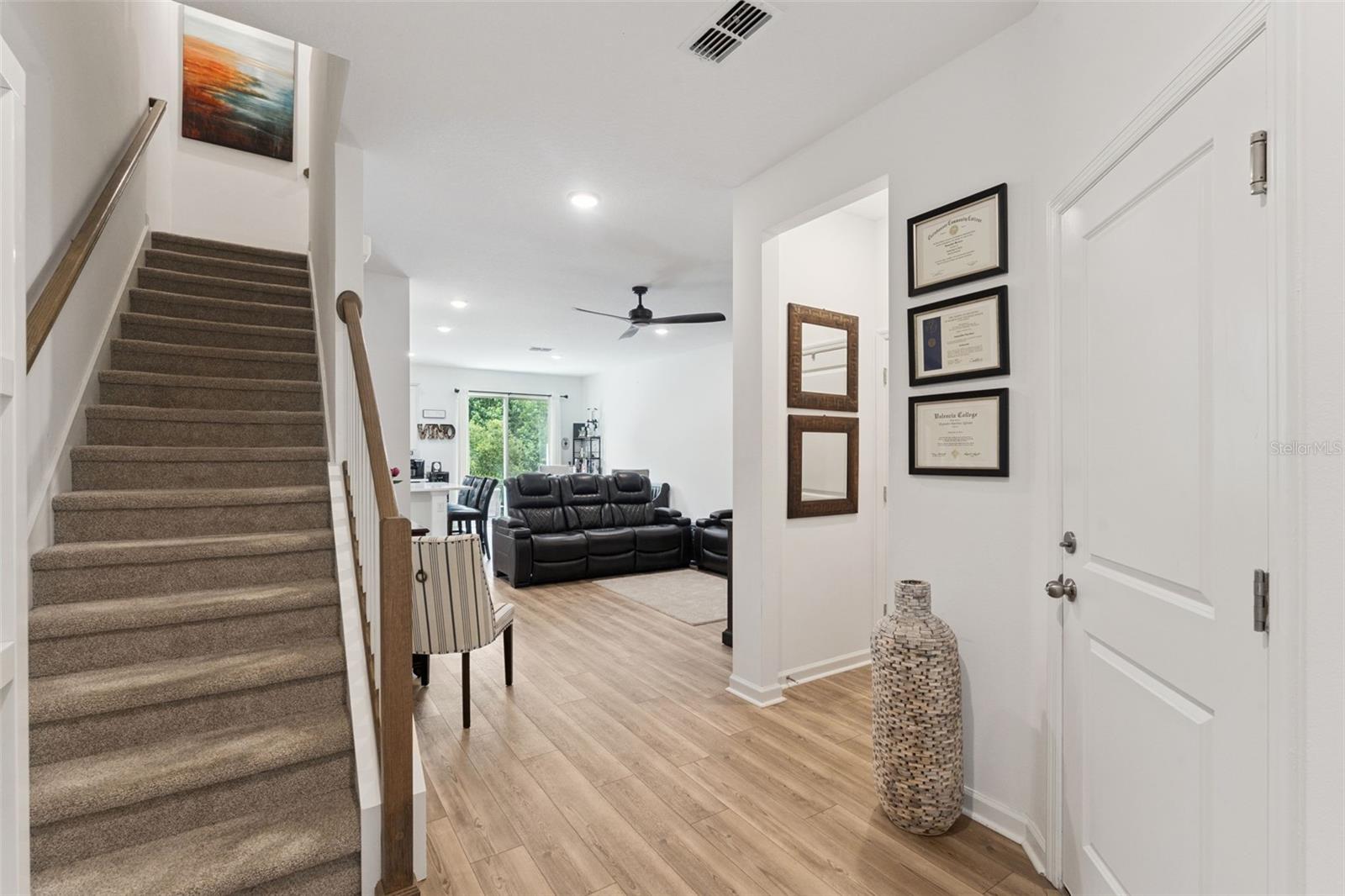 914 Spring Palms Loop Property Photo 4