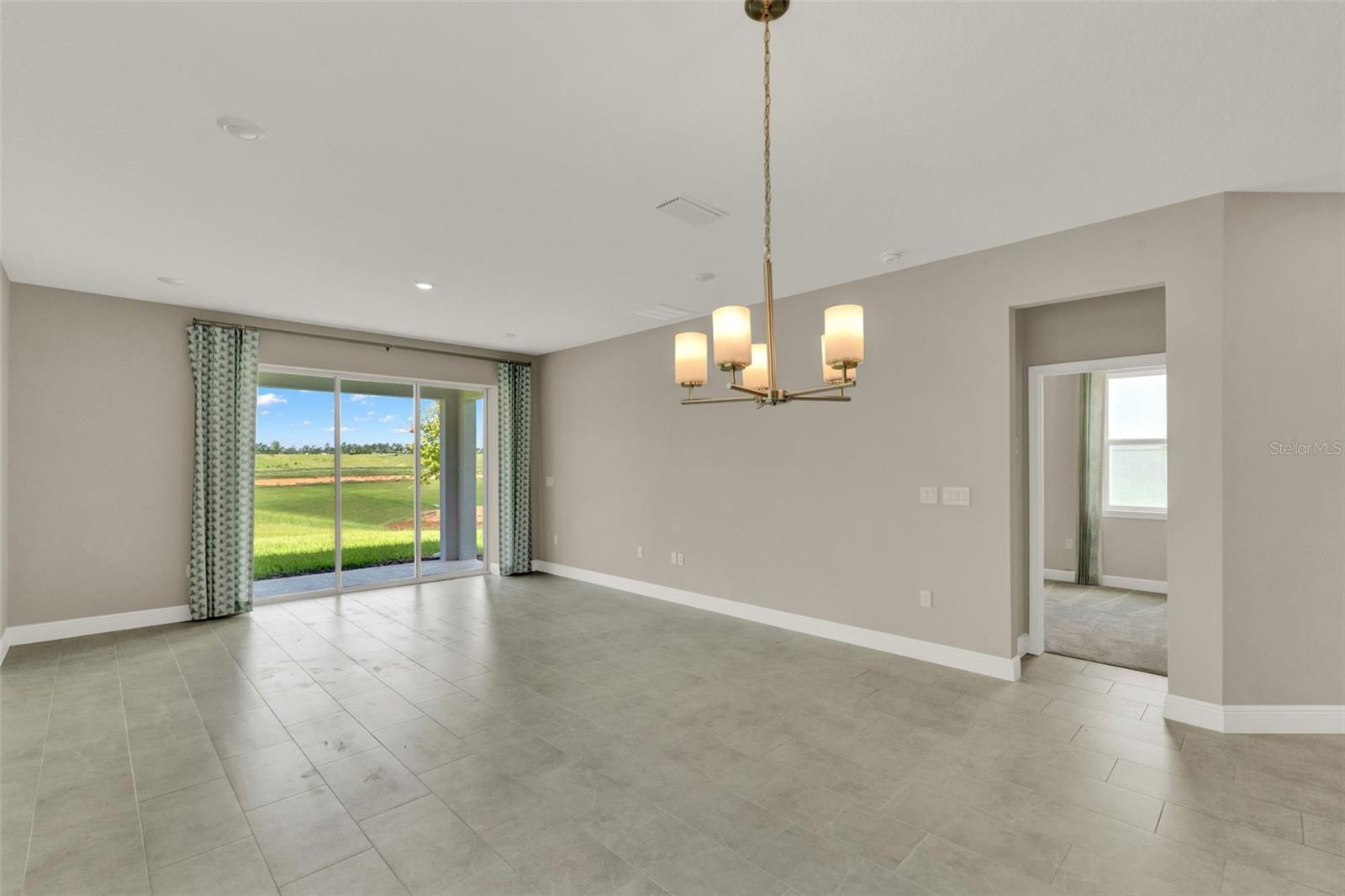 2063 Keystone Pass Blvd Property Photo 8