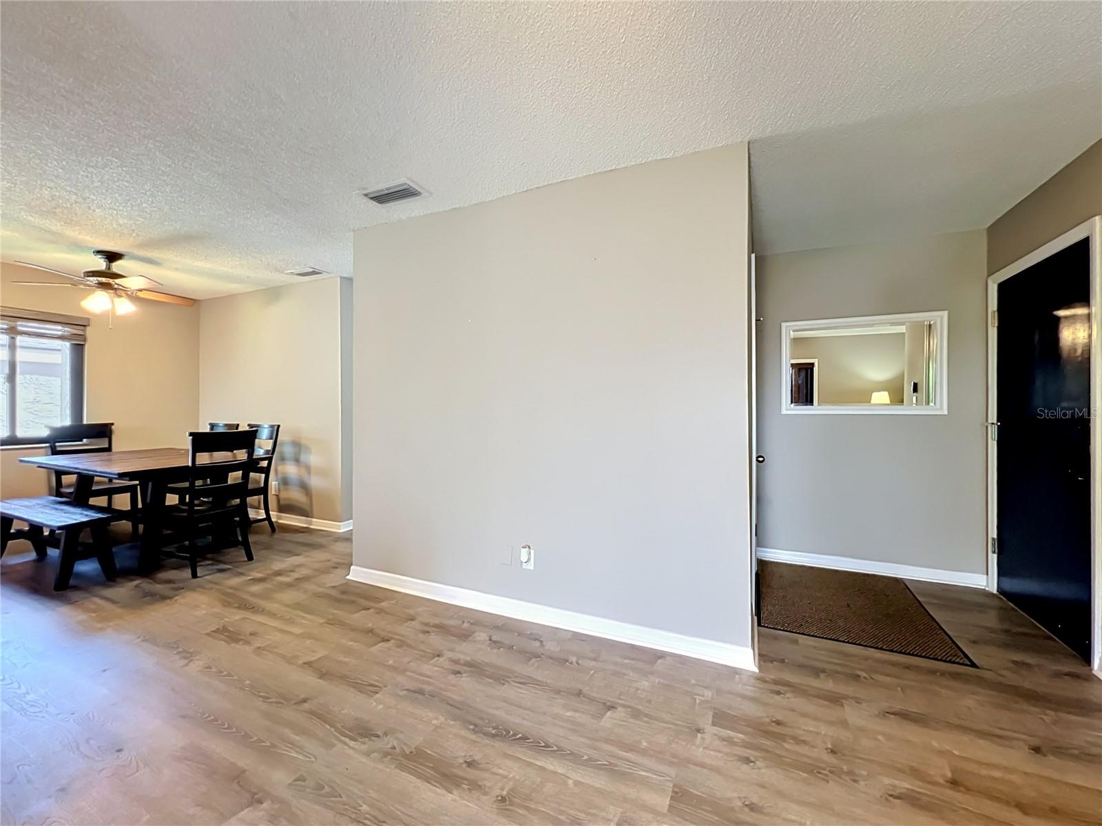 116 Springwood Cir #d Property Photo 4