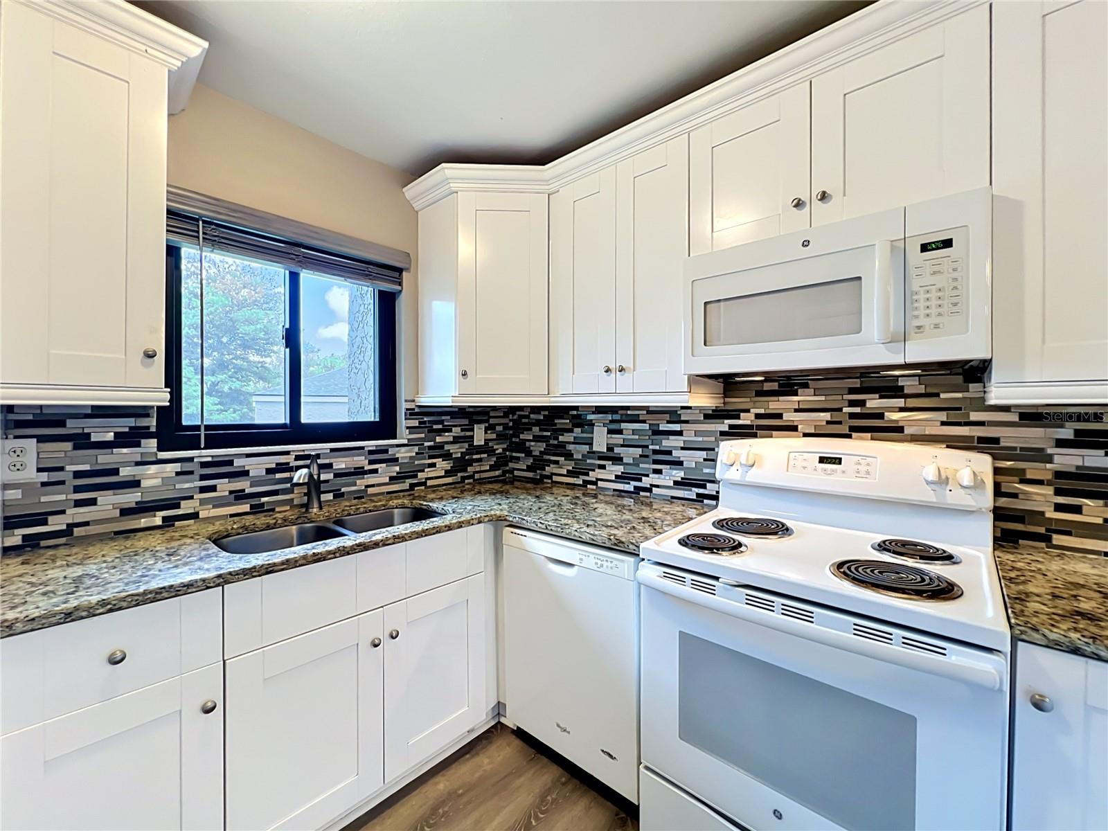 116 Springwood Cir #d Property Photo 17