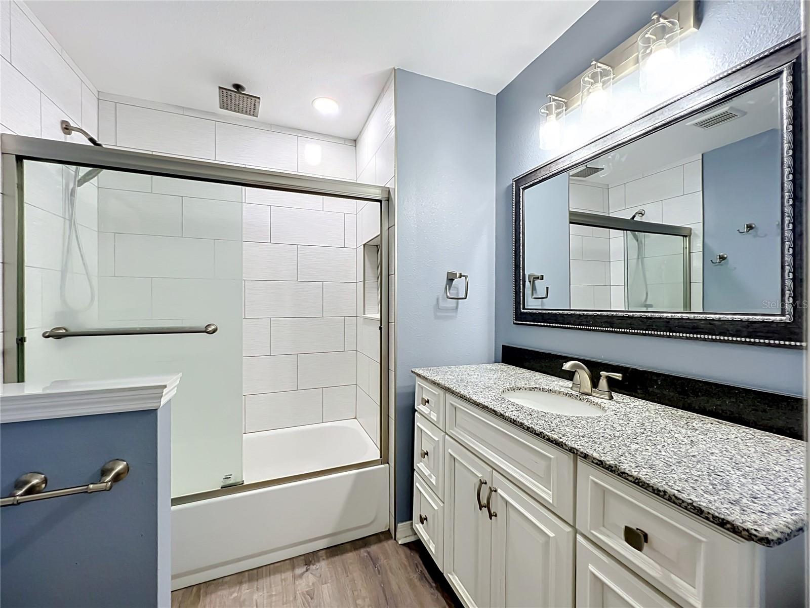 116 Springwood Cir #d Property Photo 40