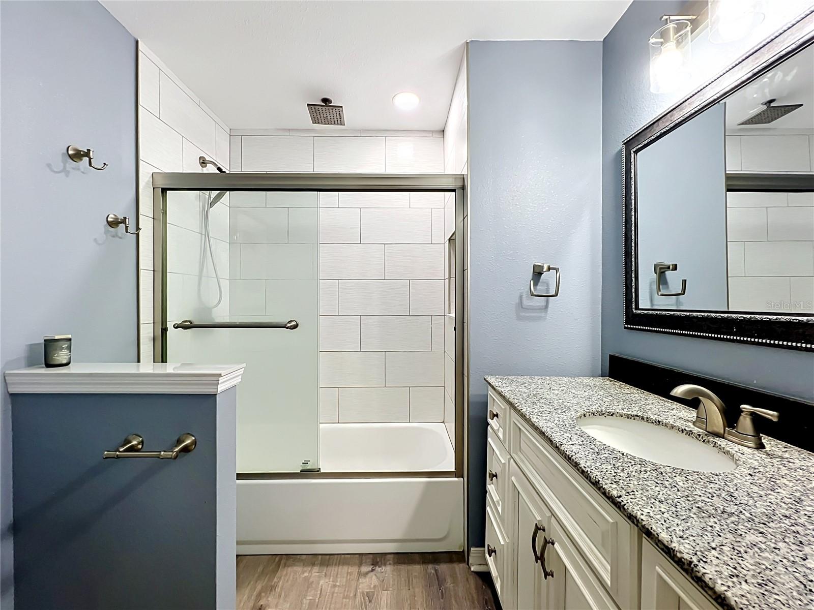 116 Springwood Cir #d Property Photo 41