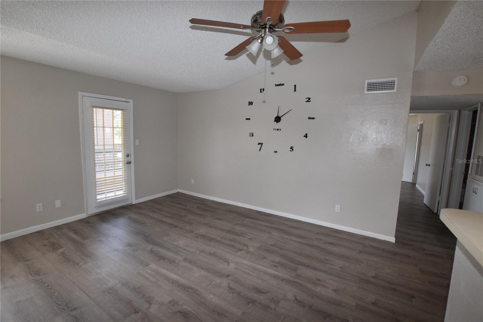 5533 Chrishire Way #f201 Property Photo 8