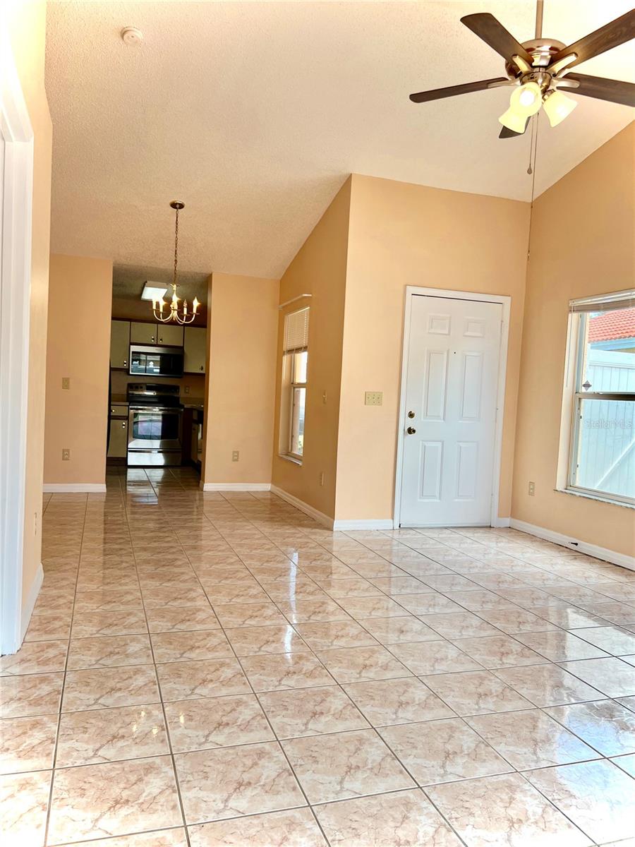 2416 Condado Ct Property Photo 4