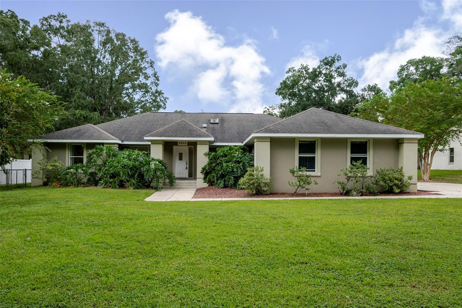3585 Se 55th Ct Property Photo 1